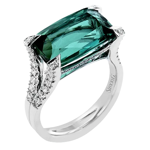 Green Tourmaline Fashion Ring in 18k Gold with Diamonds