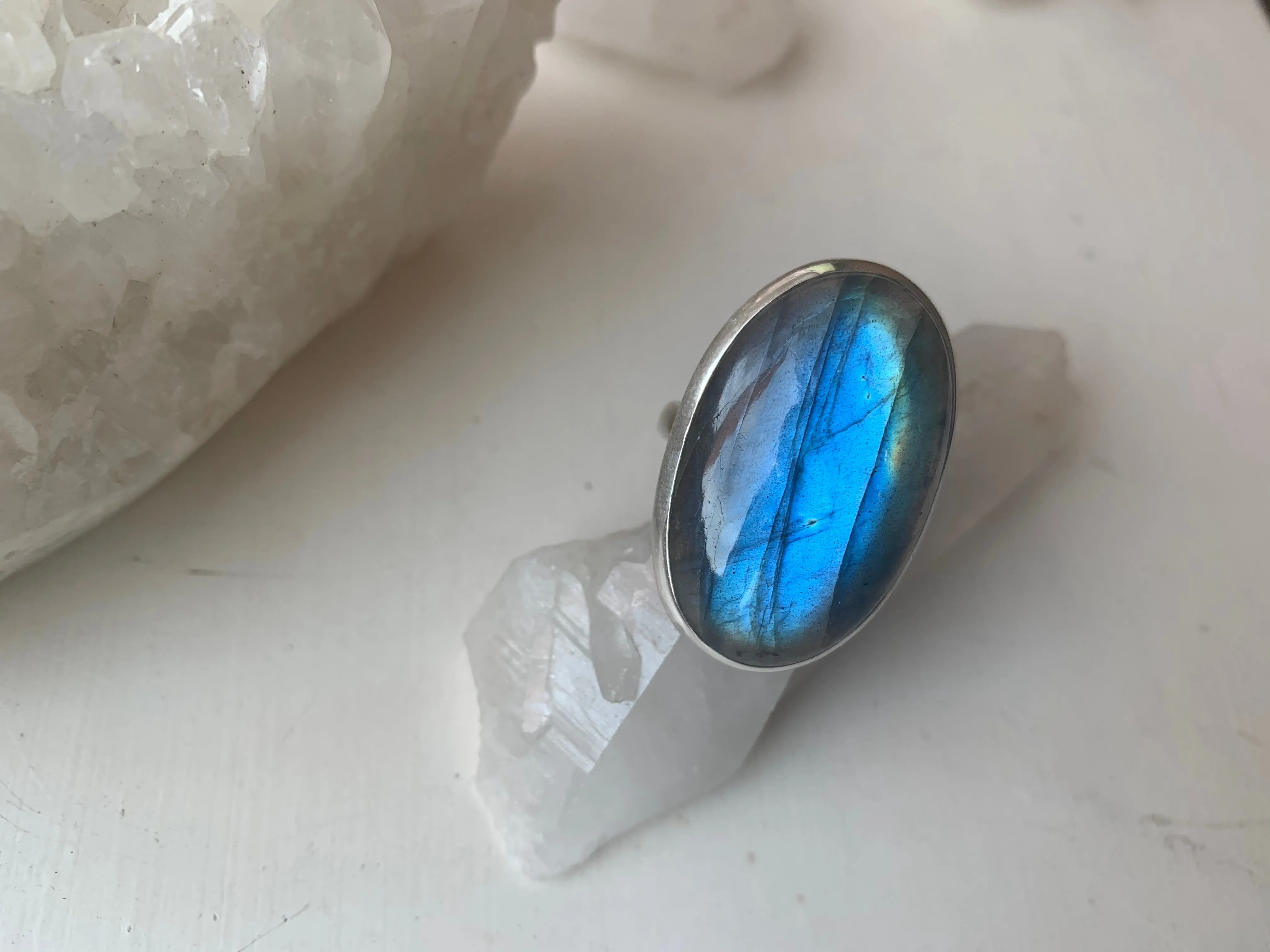 Labradorite Akoni Ring - XLarge Oval (US 8.5 & 10)