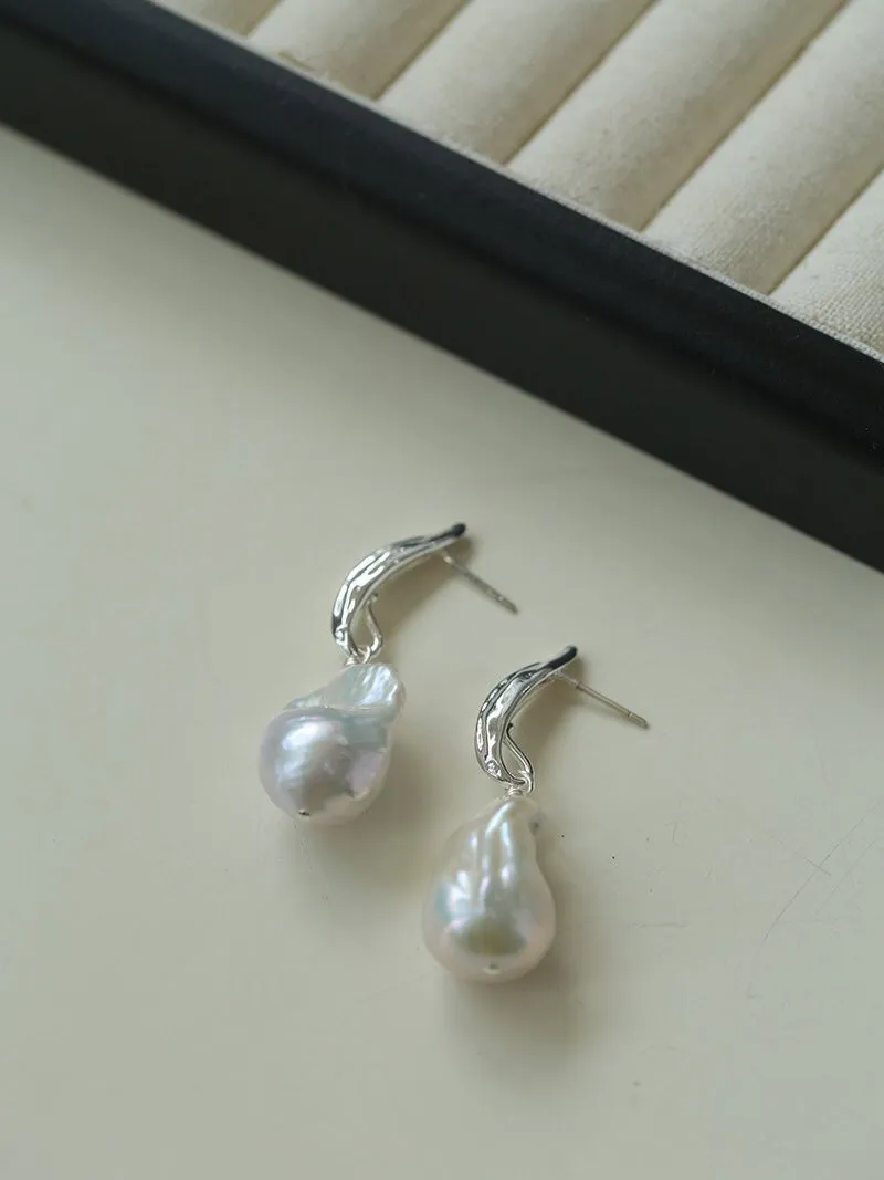 Minimalist Willow Leaf Baroque Pearl Pendant Earrings