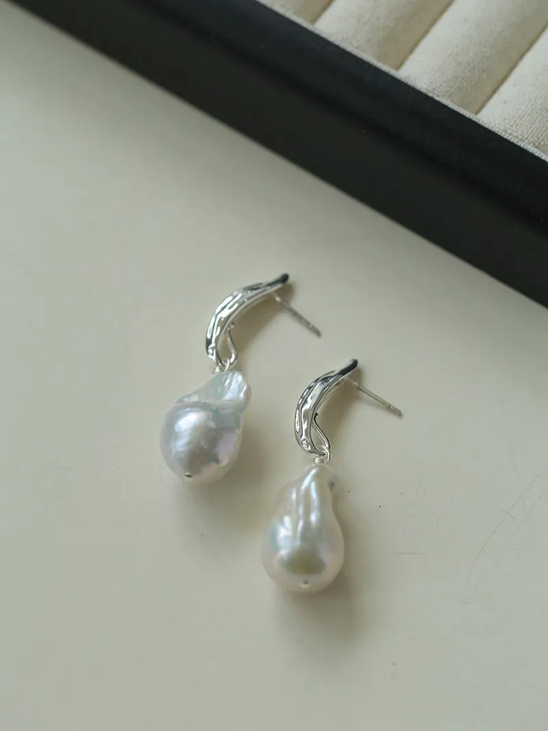 Minimalist Willow Leaf Baroque Pearl Pendant Earrings