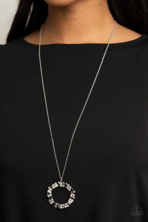 Paparazzi Necklace ~ Wreathed in Wealth - Silver