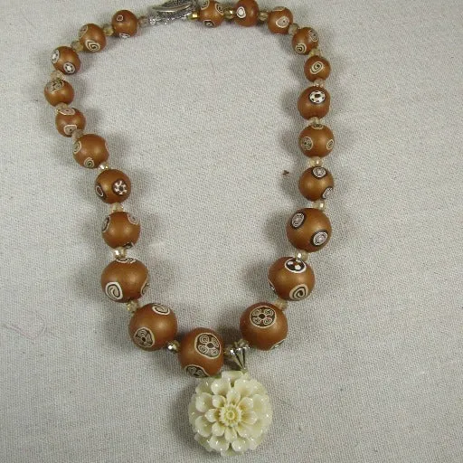 Samunnat Handmade Bead Necklace with Flower Pendant