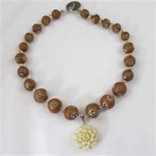 Samunnat Handmade Bead Necklace with Flower Pendant