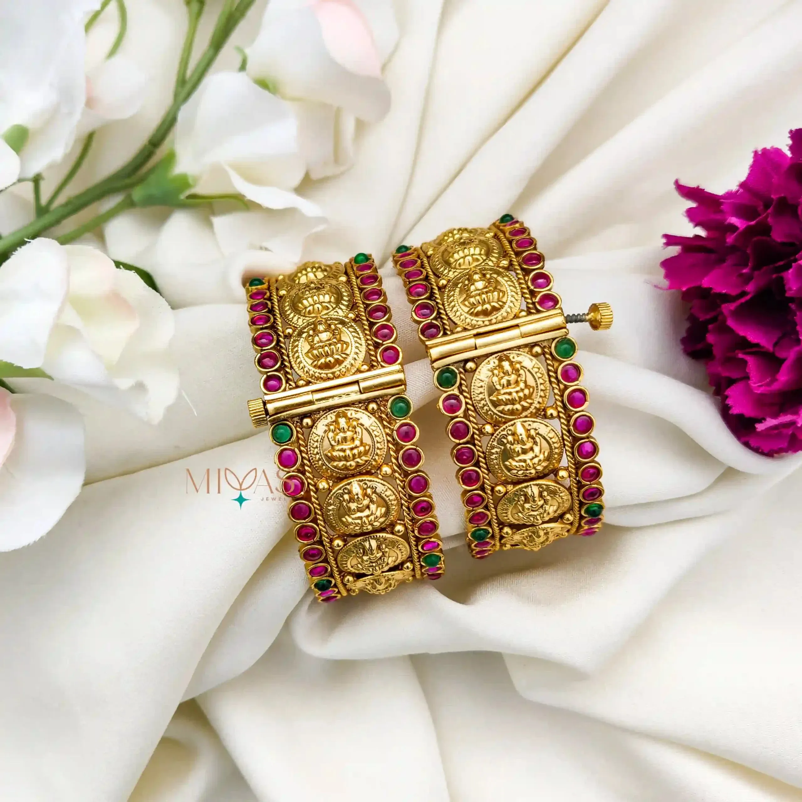 Trendy Lakshmi Coin Bangles